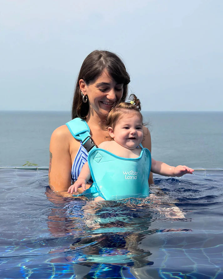Water Baby Carrier — Le premier porte-bébé fait pour l'eau!